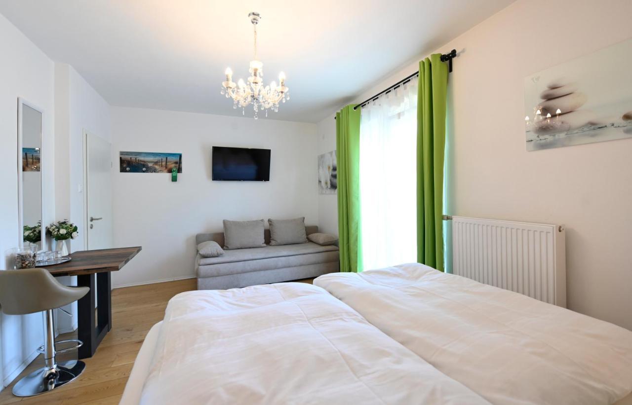 Hotel Enjoyit Velden West à Selpritsch Extérieur photo